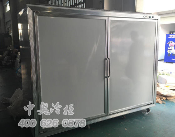 中奧冷柜廠家移動(dòng)冷庫——冷藏柜